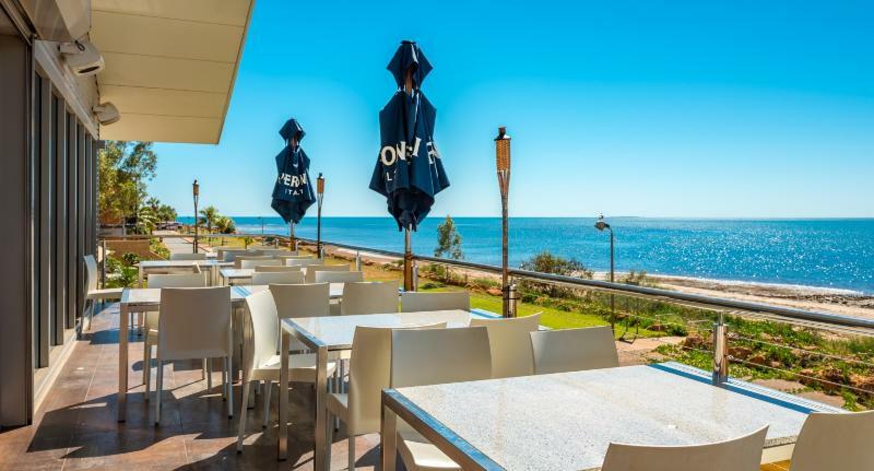 Onslow Beach Resort Екстериор снимка